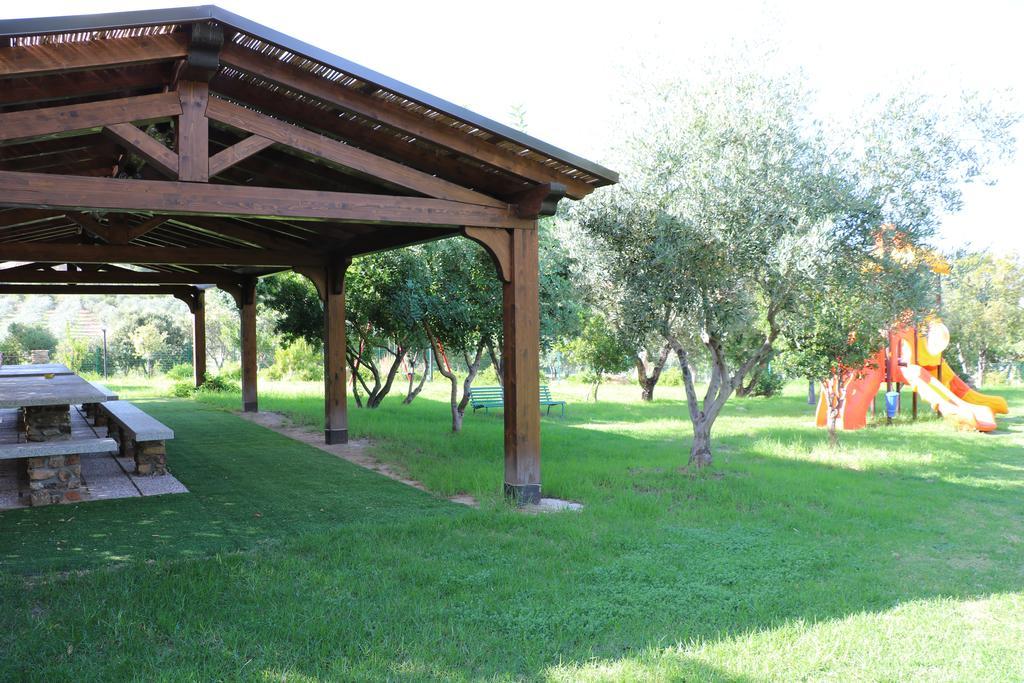 מלון וילאפוצו Il Castello מראה חיצוני תמונה